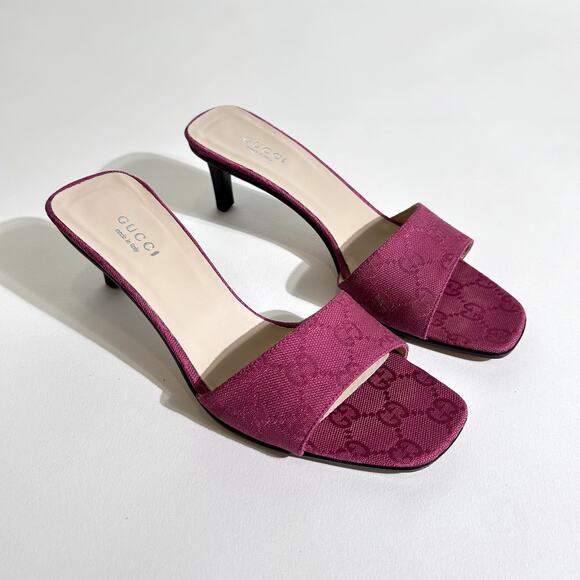 Gucci Vintage 1990s Monogram GG Logo Canvas Mule Slide heels in Plum Pink - Picture 1 of 12